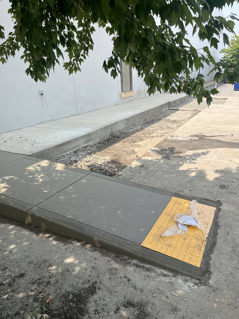 Commercial walk and access ramp