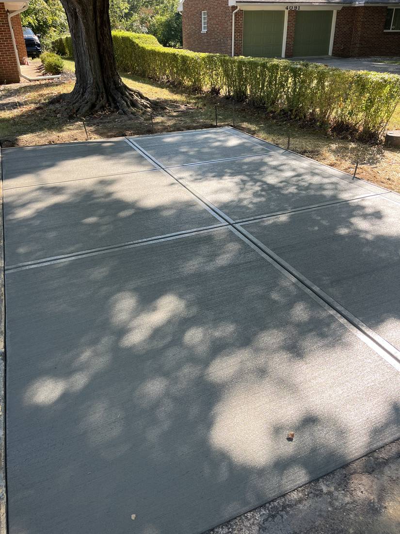 Stone and mesh base to finished drive