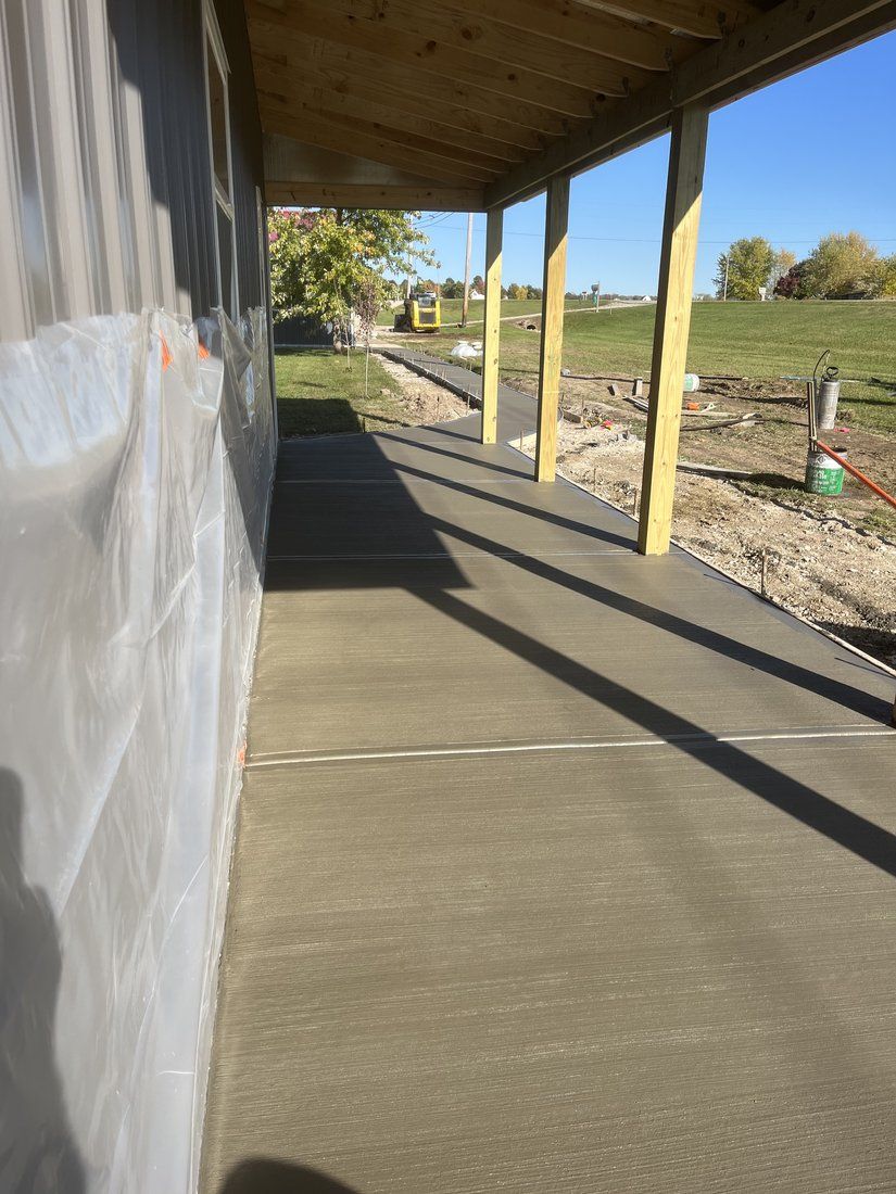 Covered porch, pole barn